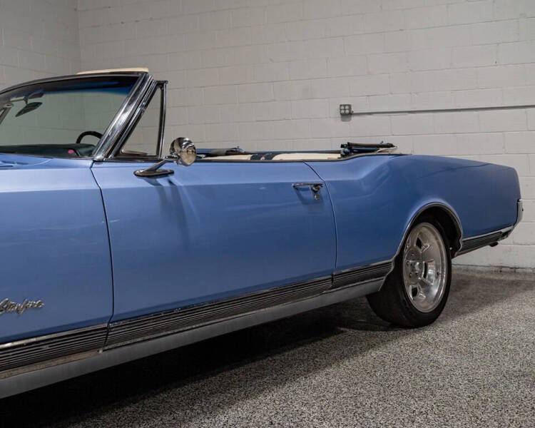 1965 Oldsmobile Starfire