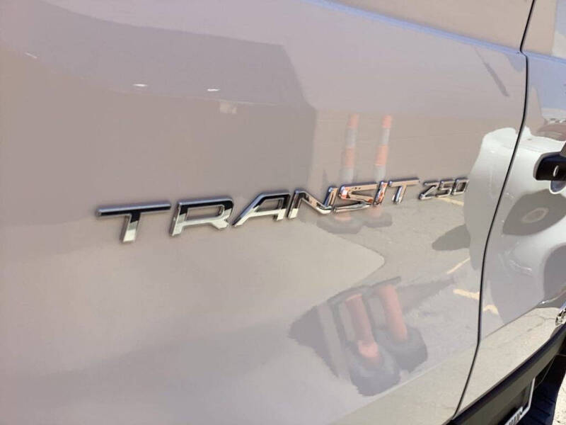 2025 Ford Transit 250