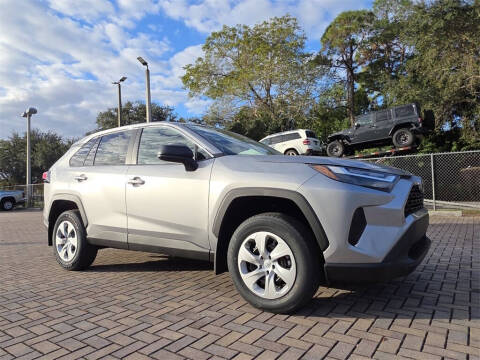 2025 Toyota RAV4 LE