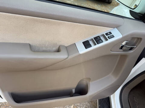 2011 Nissan Pathfinder SV