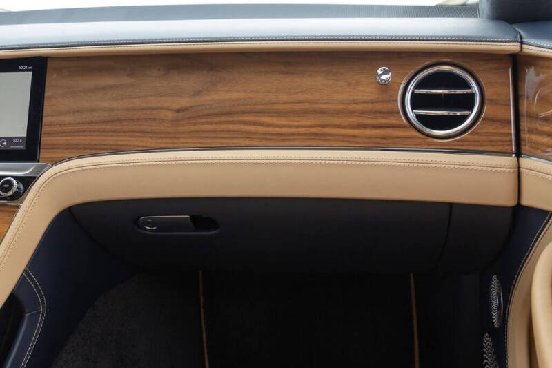 2022 Bentley Continental GT V8