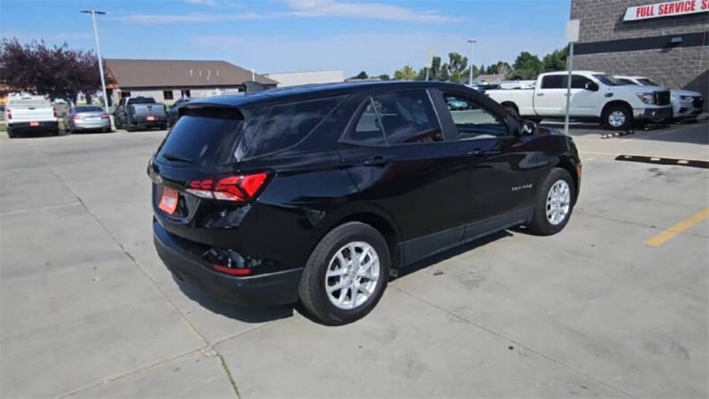 2022 Chevrolet Equinox LS