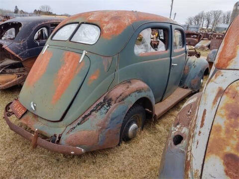 1937 Ford Tudor Slantback