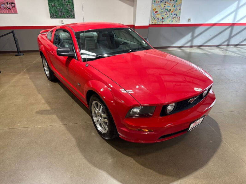 2005 Ford Mustang GT Premium