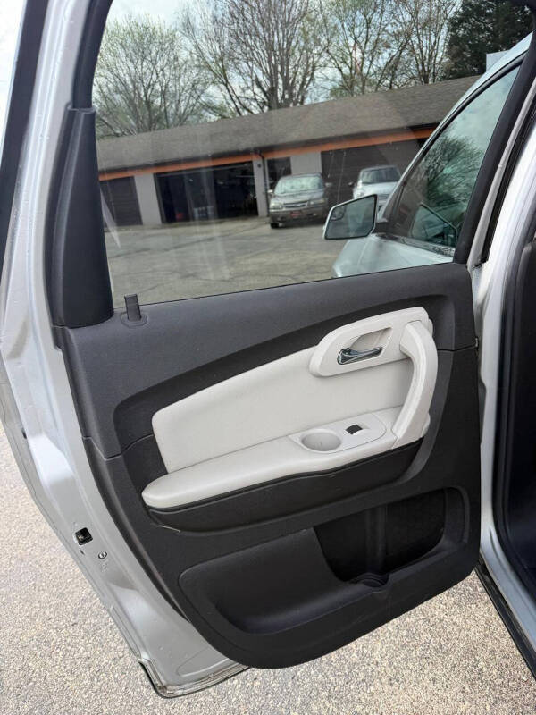 2011 Chevrolet Traverse LTZ