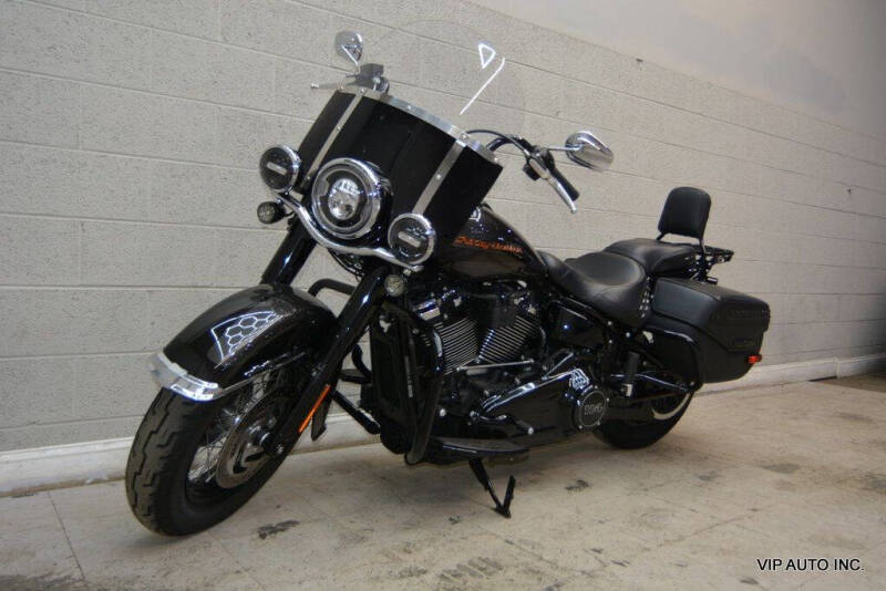 2019 Harley-Davidson FLHCS