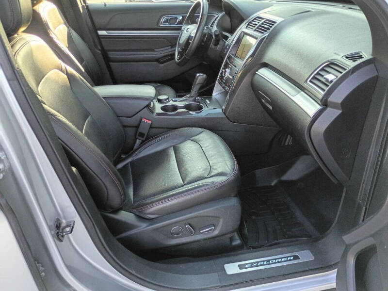 2018 Ford Explorer Sport