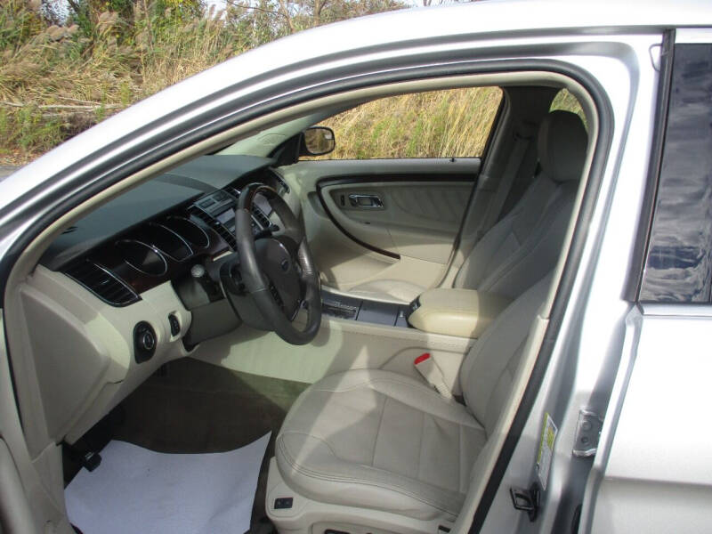 2012 Ford Taurus Limited