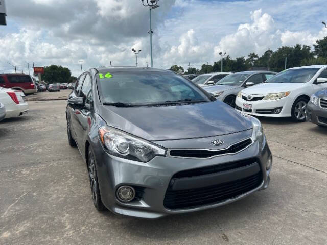2016 Kia Forte5