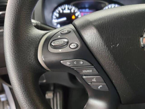 2019 Nissan Pathfinder S