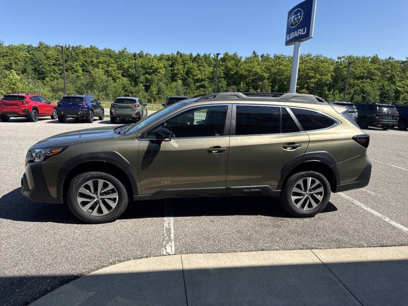 2025 Subaru Outback Premium