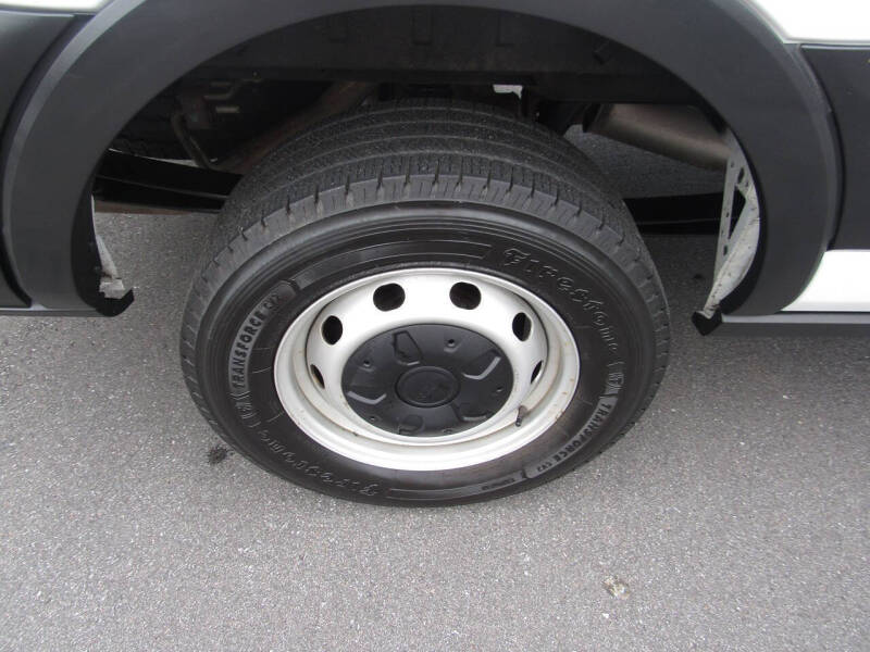2024 Ford Transit 250