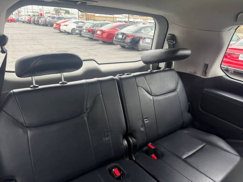 2014 Lexus LX 570