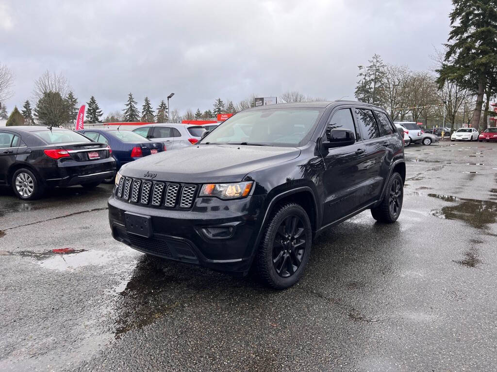 2019 Jeep Grand Cherokee for sale at PLATINUM AUTO SALES INC in Lacey, WA