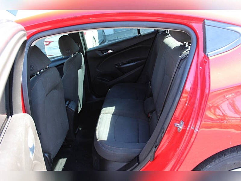 2018 Chevrolet Cruze LS Auto