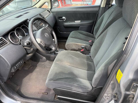 2012 Nissan Versa 1.8 S