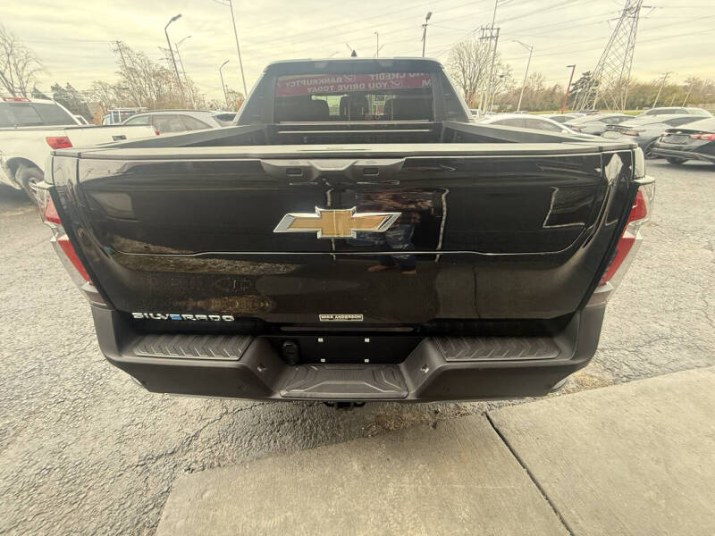 2025 Chevrolet Silverado EV LT