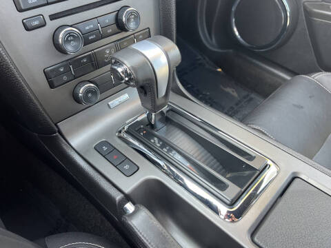 2012 Ford Mustang V6 Premium