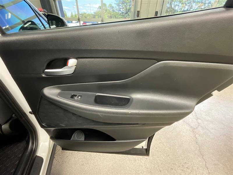 2023 Hyundai Santa Fe SE