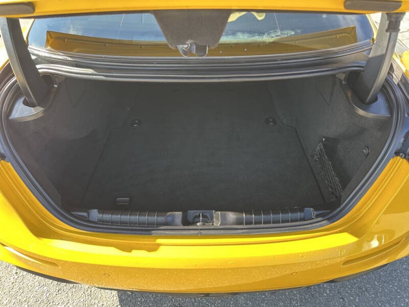 2021 Maserati Ghibli Trofeo