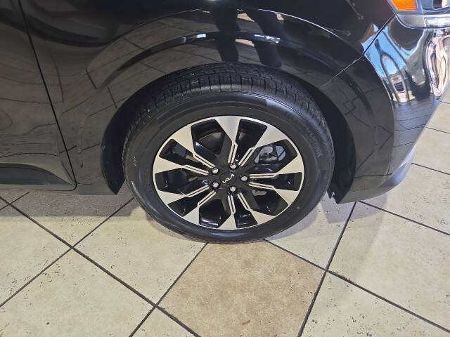 2023 Kia Carnival EX