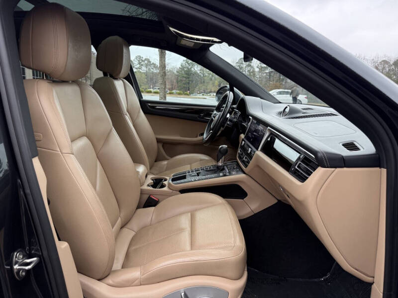 2021 Porsche Macan S