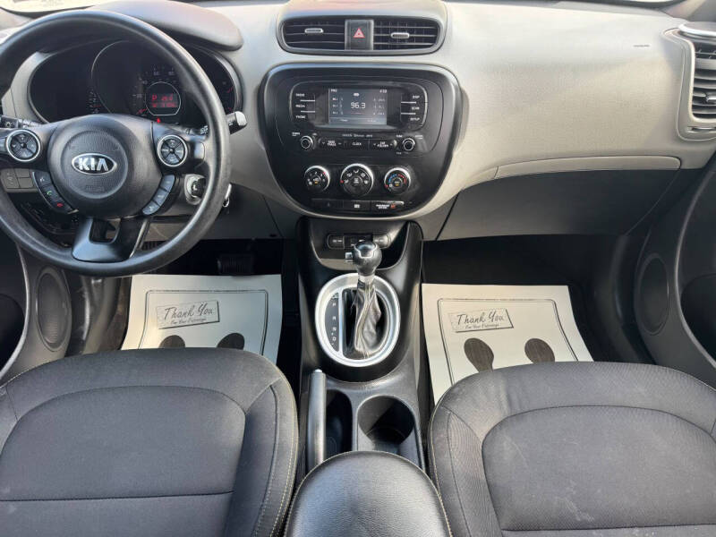 2016 Kia Soul +