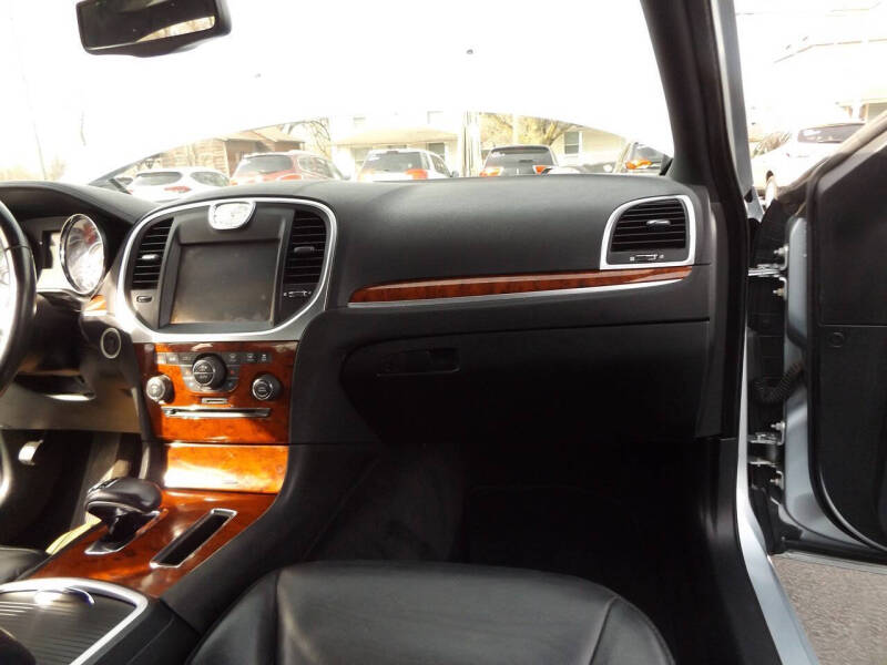 2013 Chrysler 300