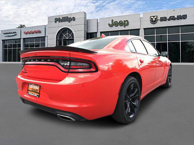 2016 Dodge Charger SXT