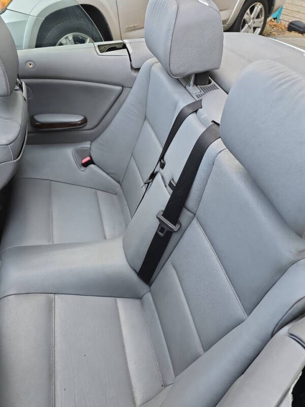 2002 BMW 3 Series 325Ci