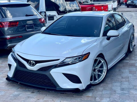 2020 Toyota Camry SE