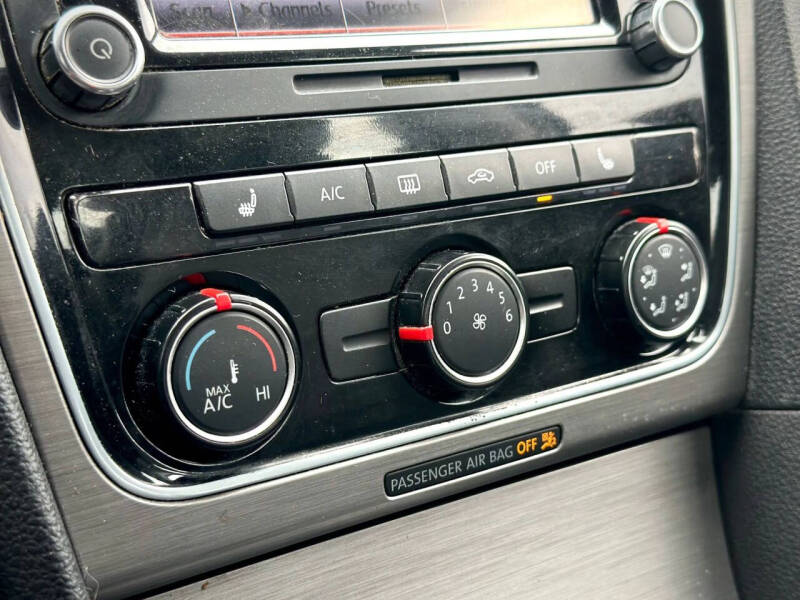 2014 Volkswagen Passat