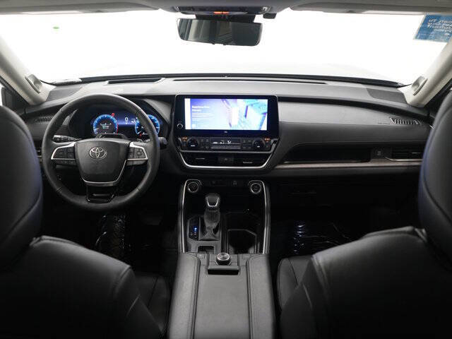 2025 Toyota Grand Highlander Platinum