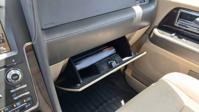 2017 Lincoln Navigator L Reserve