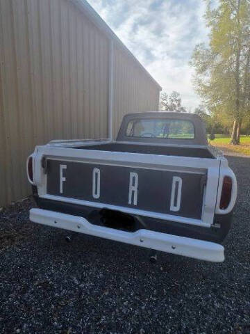 1963 Ford F-100