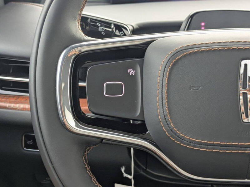 2025 Lincoln Navigator L Black Label