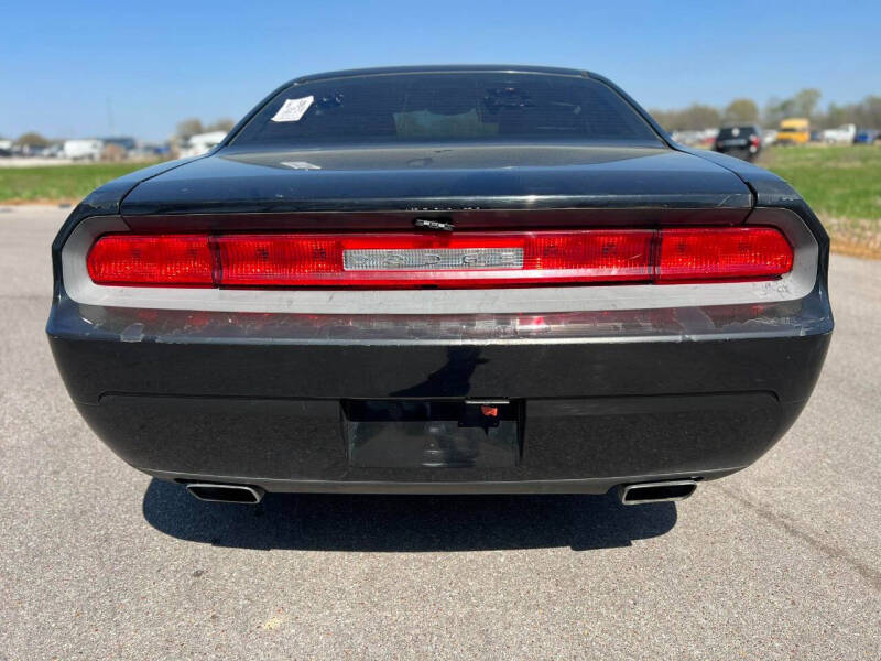 2012 Dodge Challenger SXT