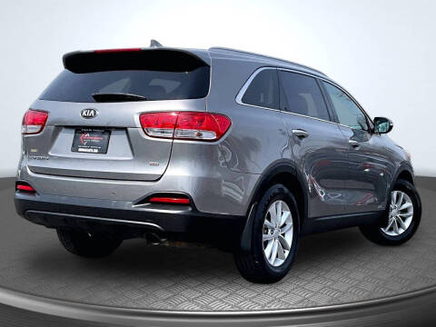 2017 Kia Sorento LX
