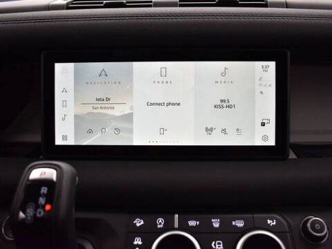 2023 Land Rover Defender 90 SE