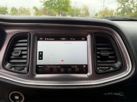 2017 Dodge Challenger 392 HEMI Scat Pack Shaker