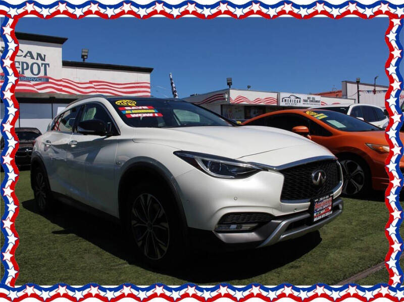 2018 Infiniti QX30 Essential
