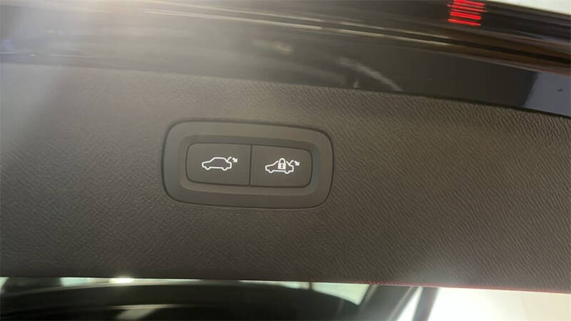 2026 Volvo XC90 B6 Plus 7P