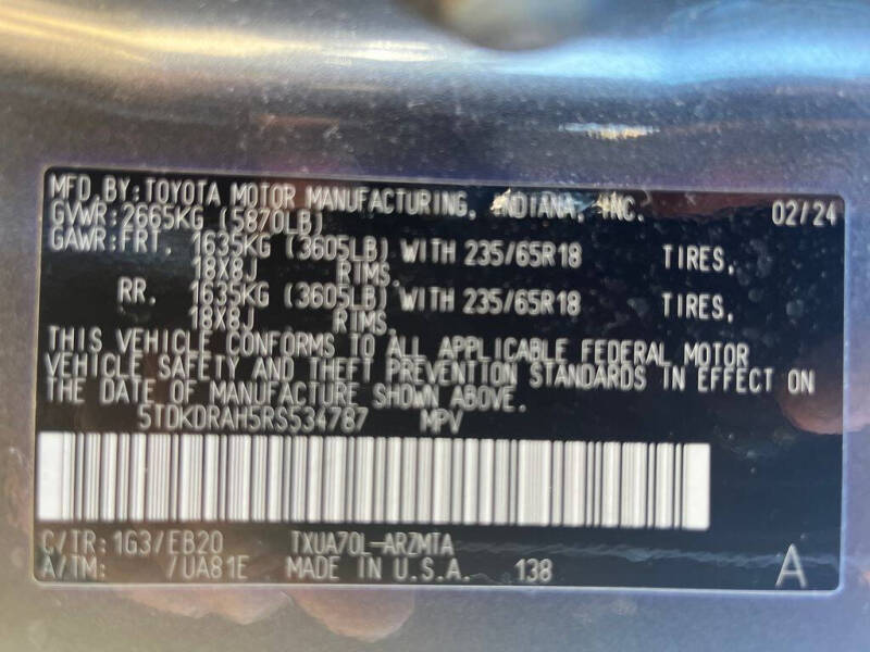 2024 Toyota Highlander LE