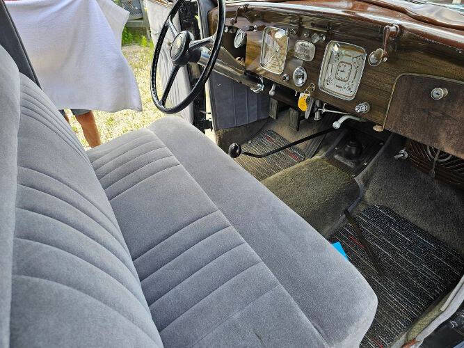 1937 Chrysler Airflow
