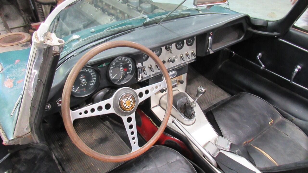 1962 Jaguar E-Type 21