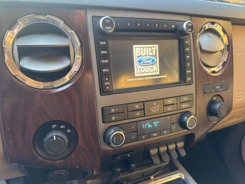 2012 Ford F-350 Super Duty Lariat