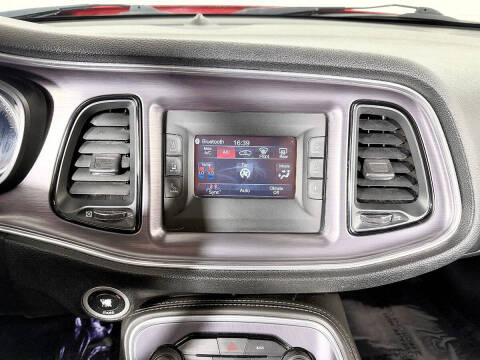 2015 Dodge Challenger SXT