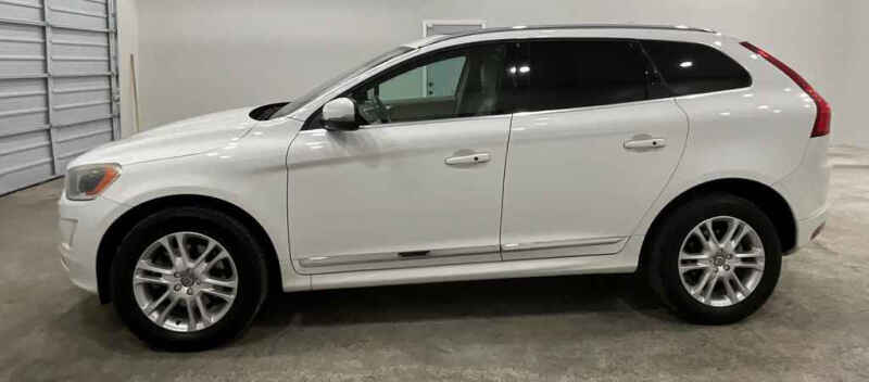 2016 Volvo XC60 T5 Platinum