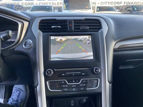 2017 Ford Fusion Hybrid SE