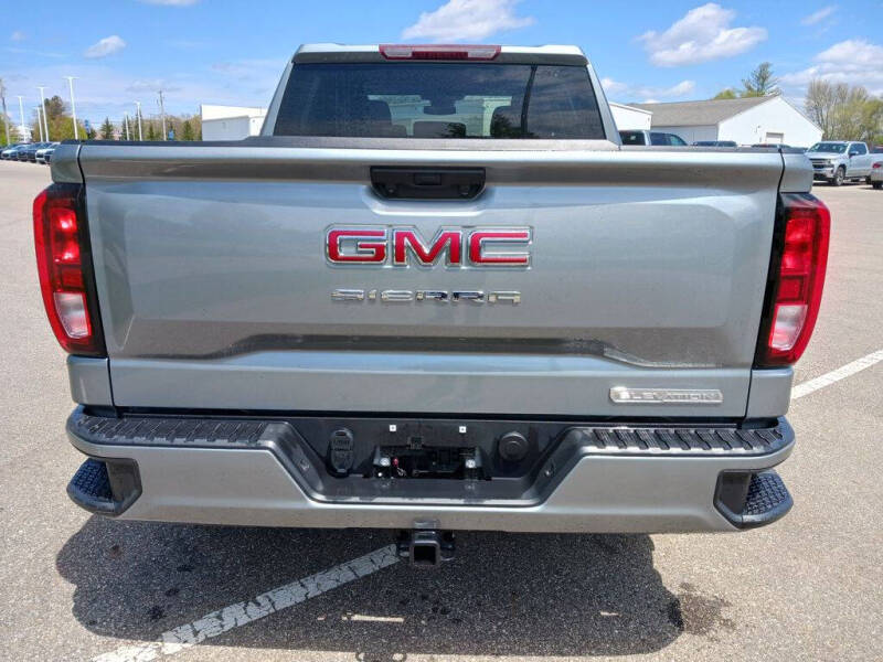 2024 GMC Sierra 1500 Elevation Standard